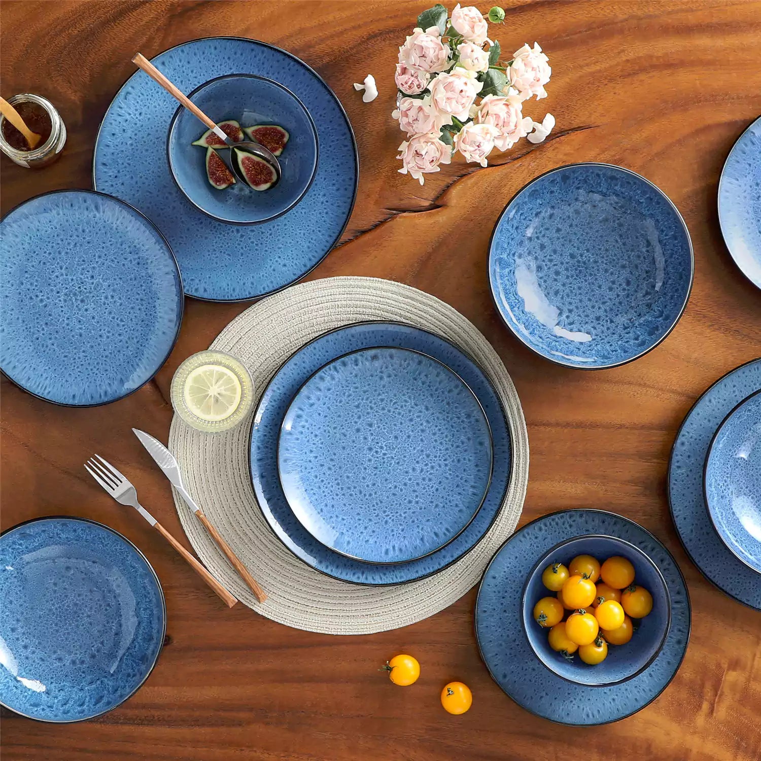 vancasso Bubble 16-Piece Dinnerware Set With Soup Bowls Featuring Glossy Reactive Glaze Bubble Patterns For A Modern Farmhouse Charm - Blue