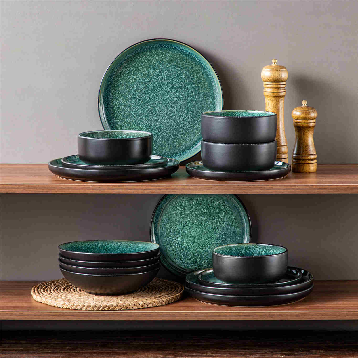 A glossy green 16-piece stoneware dinnerware set from the Playa collection - featuring farmhouse charm with plates and bowls for 4 people-vancasso