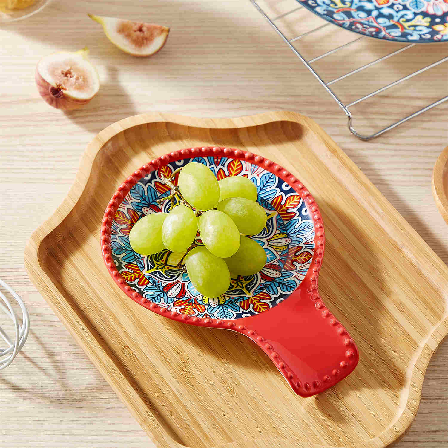 vancasso Simi Spoon Rest Featuring A Vibrant Bohemian Design - Crafted From Durable Porcelain To Keep Your Countertop Clean And Organized While Cooking - Fiery Red