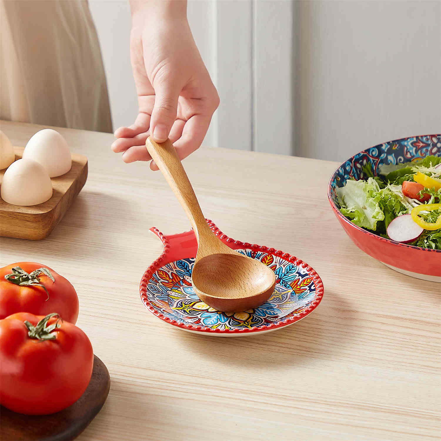 vancasso Simi Spoon Rest Featuring A Vibrant Bohemian Design - Crafted From Durable Porcelain To Keep Your Countertop Clean And Organized While Cooking - Fiery Red