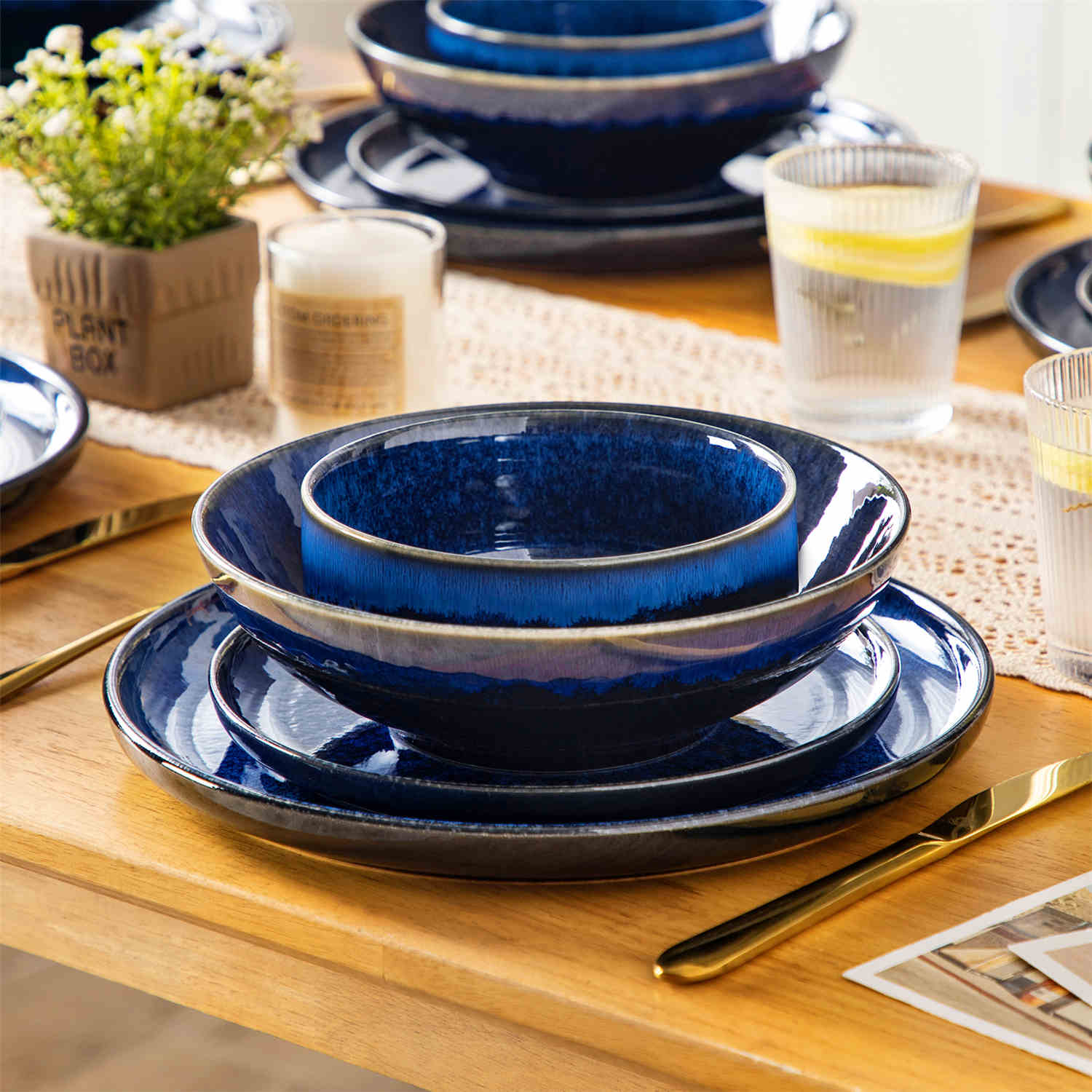 vancasso Starry 24-Piece Dinnerware Set With A Reactive Glaze That Reflects The Depth And Brilliance Of The Night Sky Adding Cosmic Charm To Your Table - Blue