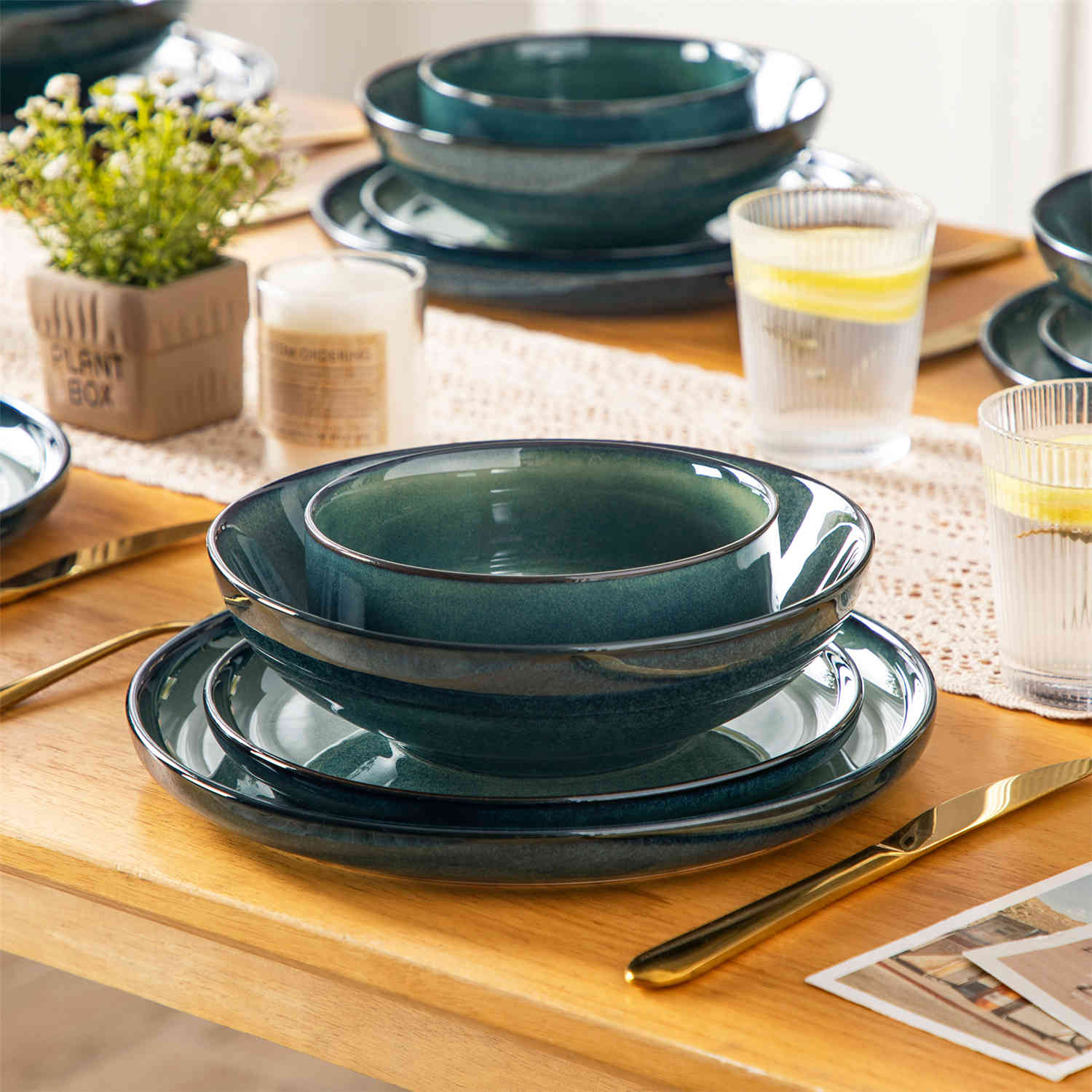 vancasso Starry 24-Piece Dinnerware Set With A Reactive Glaze That Reflects The Depth And Brilliance Of The Night Sky Adding Cosmic Charm To Your Table - Green