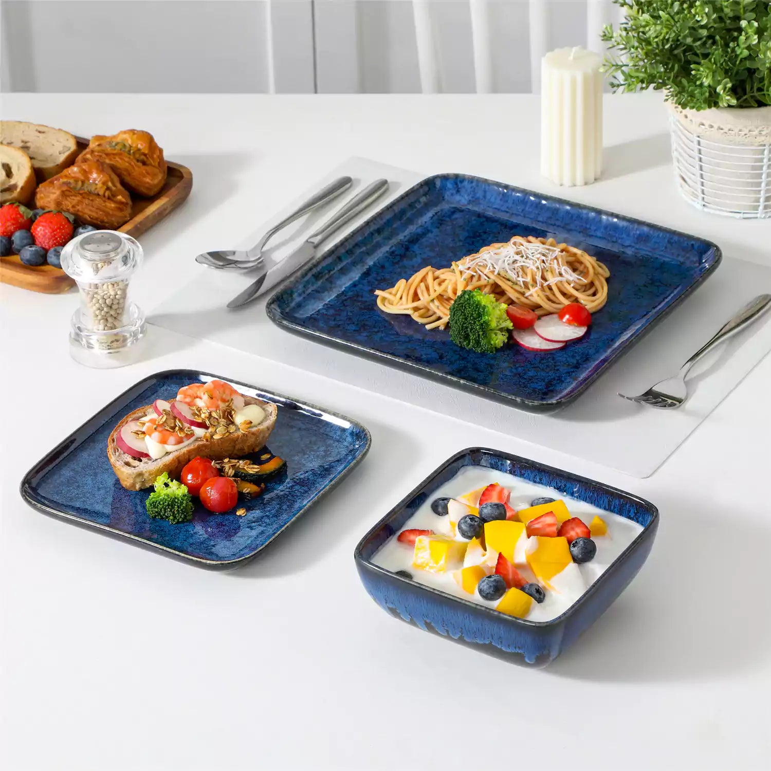 Stern 18-Piece Dinnerware Set With A Stunning Reactive Glaze For A Modern And Elegant Touch - Blue